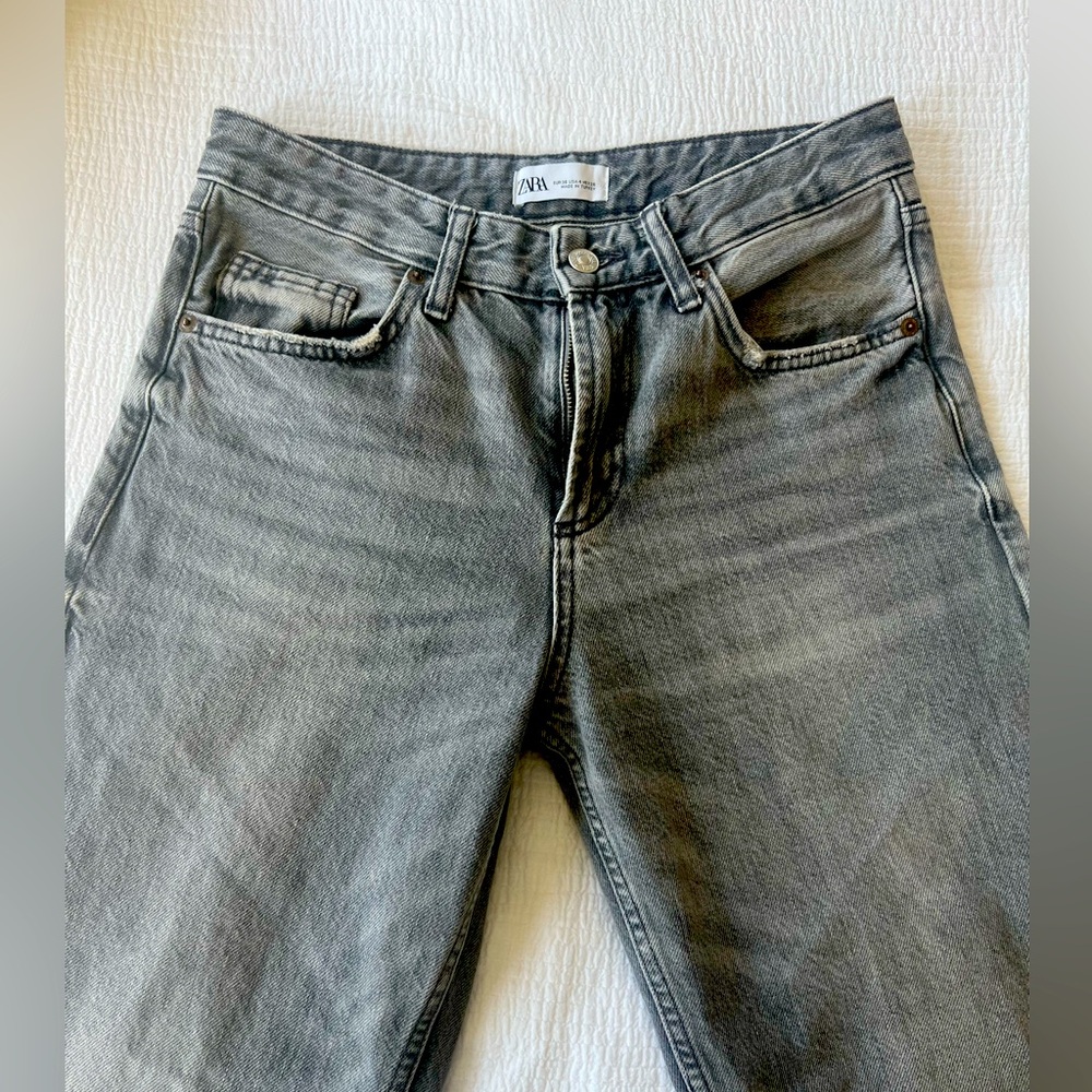 Zara Jeans - Straight legs